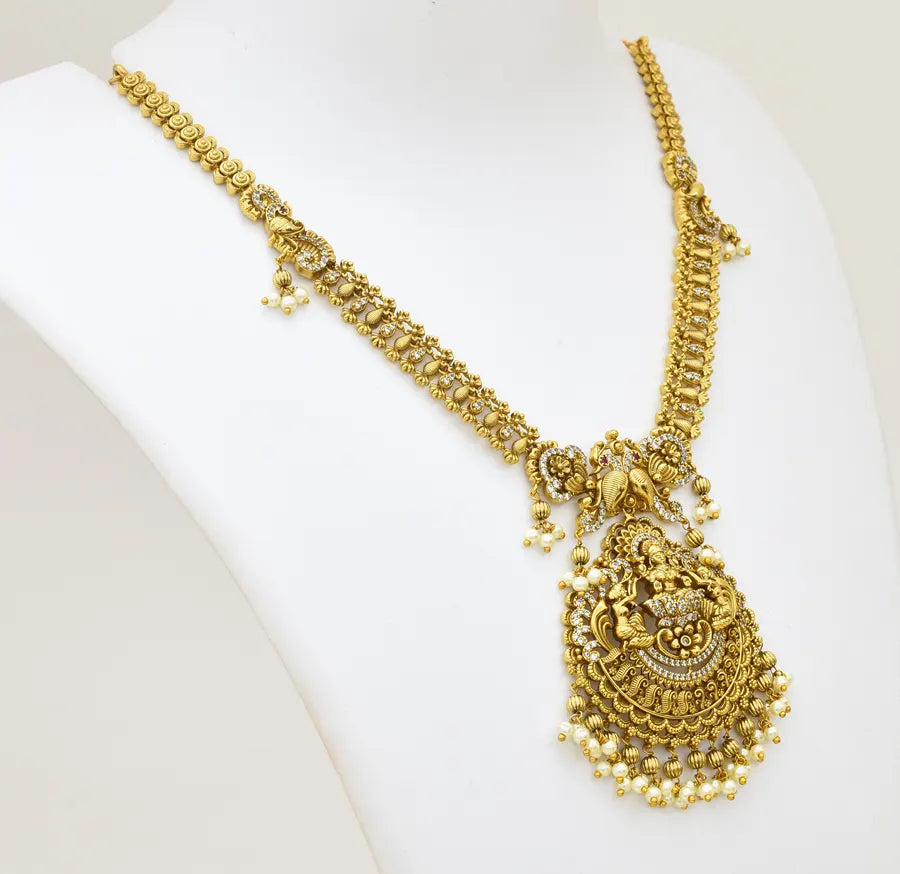 Antique White Round Lakshmy Necklace With Jhumka - X051175