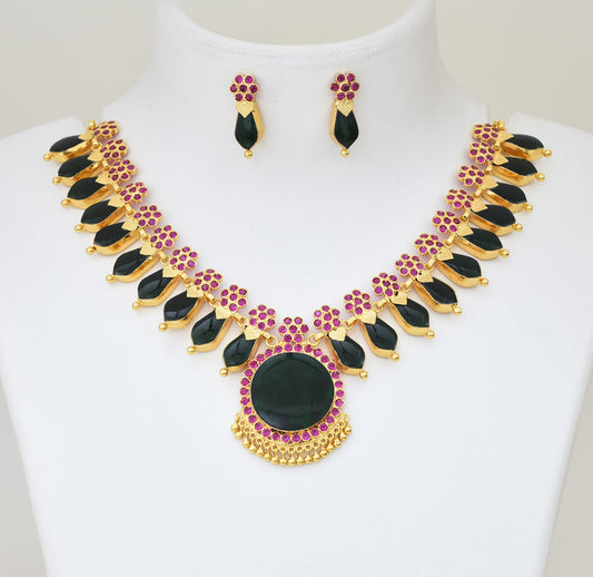 Signature Green 20 Nagapadam Floral Necklace with Stud - Y021270