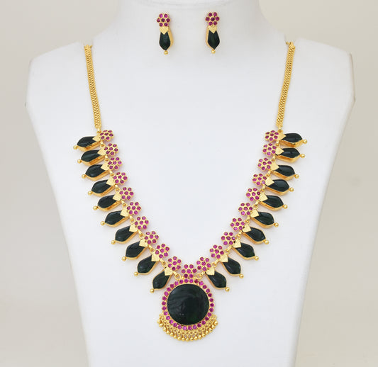 Signature Green 20 Nagapadam Floral Necklace with Stud - Y021270