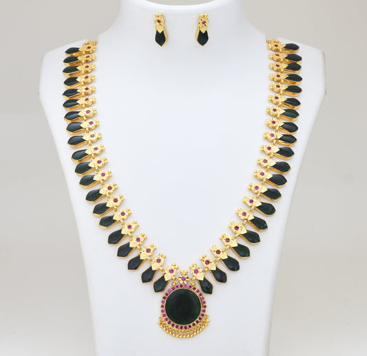 Signature Green 40 Nagapadam Necklace with Stud - Y061366