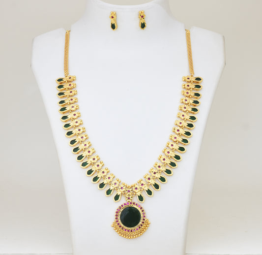 Traditional Green 34 Nagapadam Necklace with Stud - Y061367