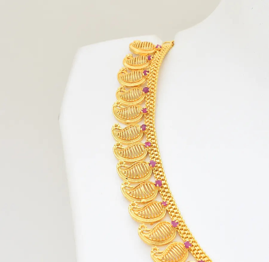 Magenta Peafowl Short Necklace - W09891