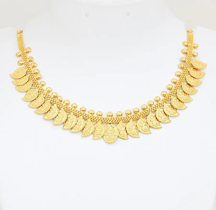 Lakshmi Leafy Short Necklace - X021083