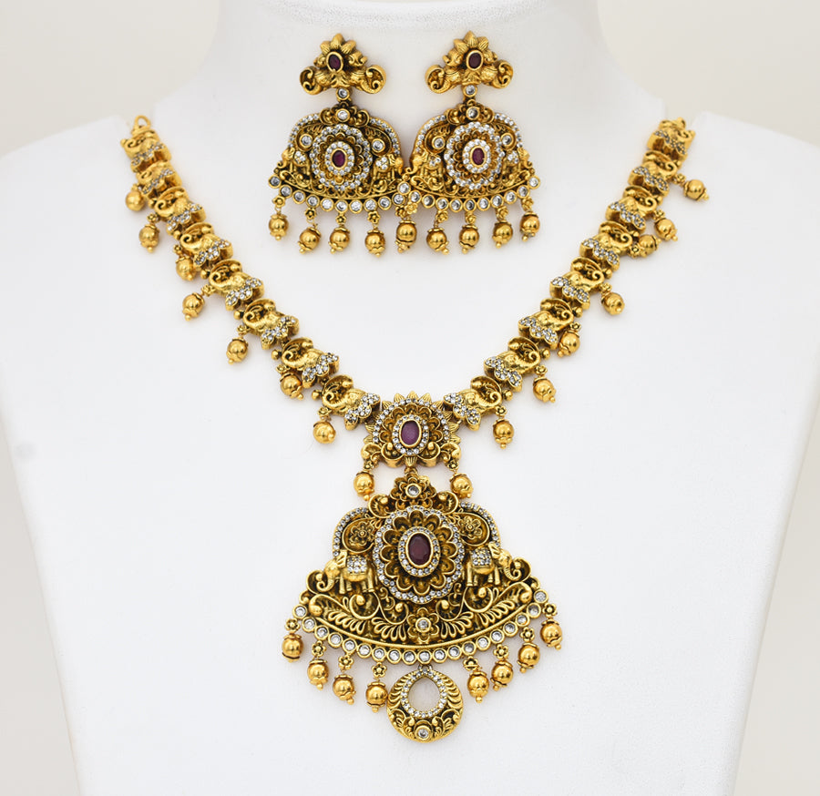 Antique White Magenta Marielle Necklace With Dangler - X051166