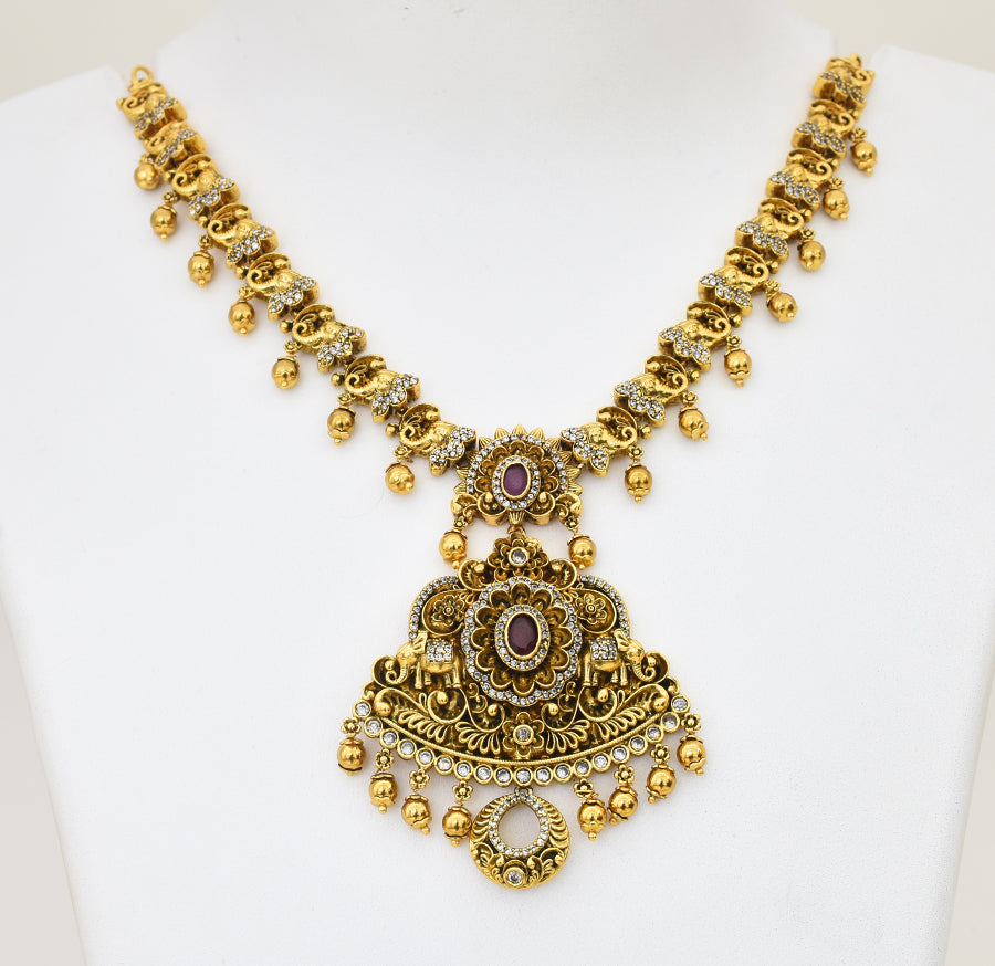 Antique White Magenta Marielle Necklace With Dangler - X051166