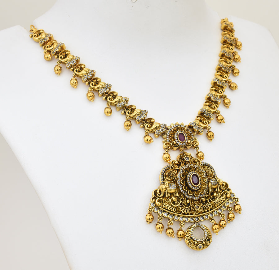 Antique White Magenta Marielle Necklace With Dangler - X051166