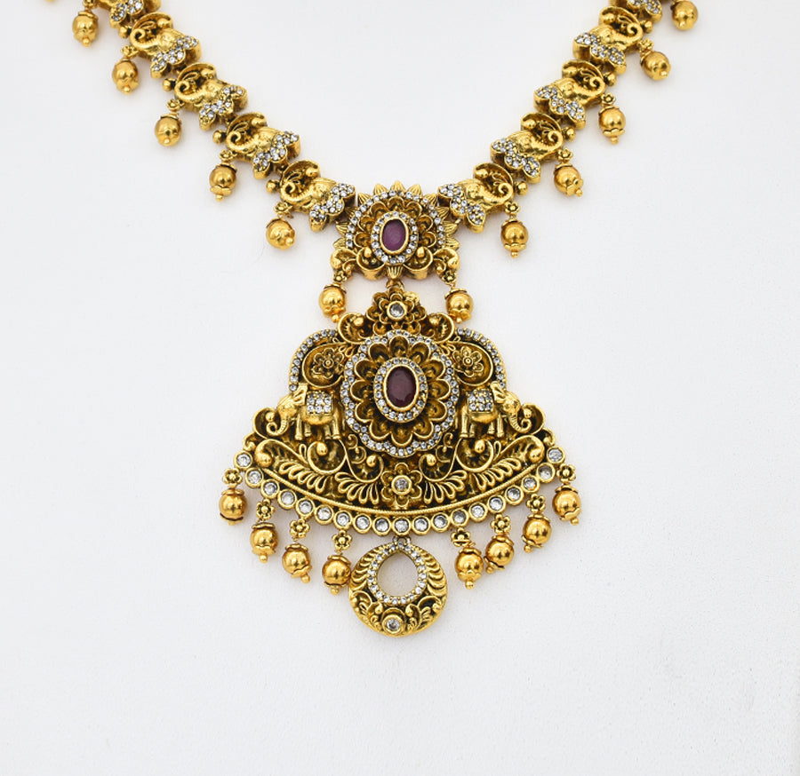 Antique White Magenta Marielle Necklace With Dangler - X051166