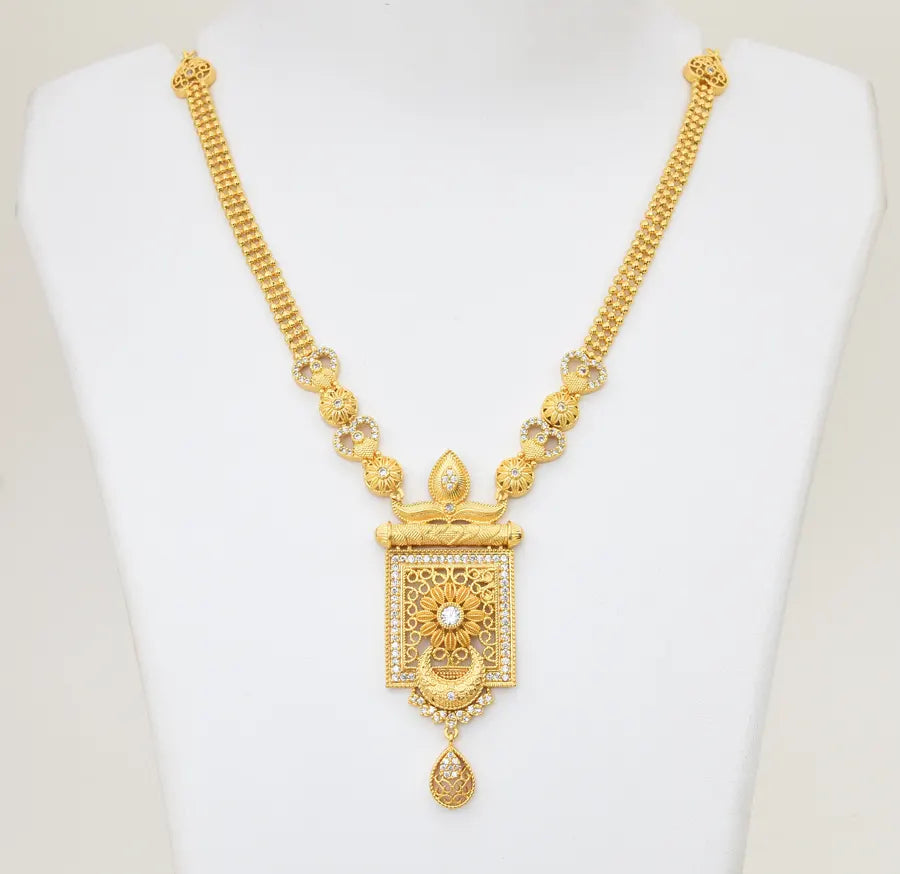 White Gathika Nimah Short Necklace - X051187