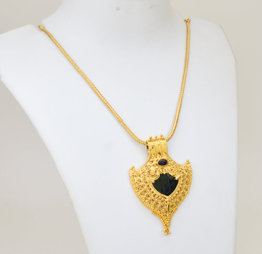 Green Royal Designer Palakka Locket with Chain - Y021274