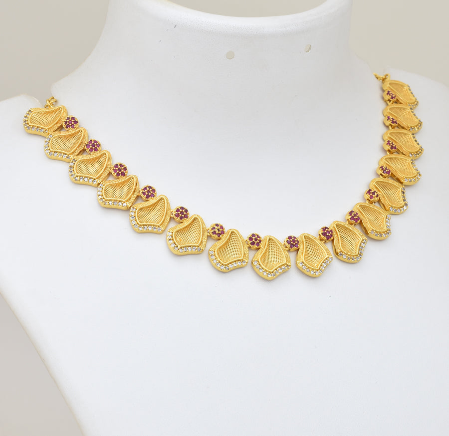 White Magenta Miller Dory Necklace - Y021299