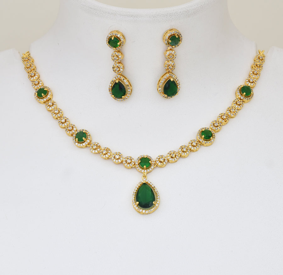 White Green Zuri Necklace with Dangler - Y041362