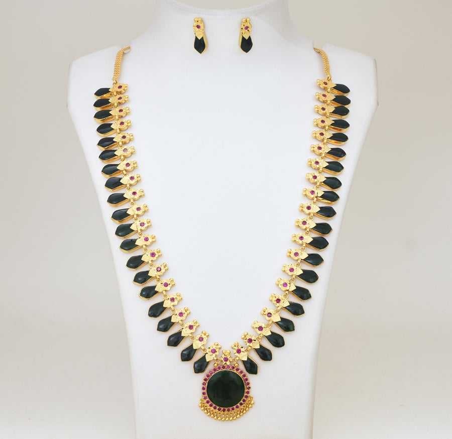 Signature Green 40 Nagapadam Necklace with Stud - Y061366