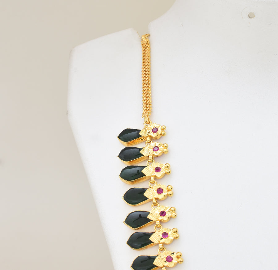 Signature Green 40 Nagapadam Necklace with Stud - Y061366