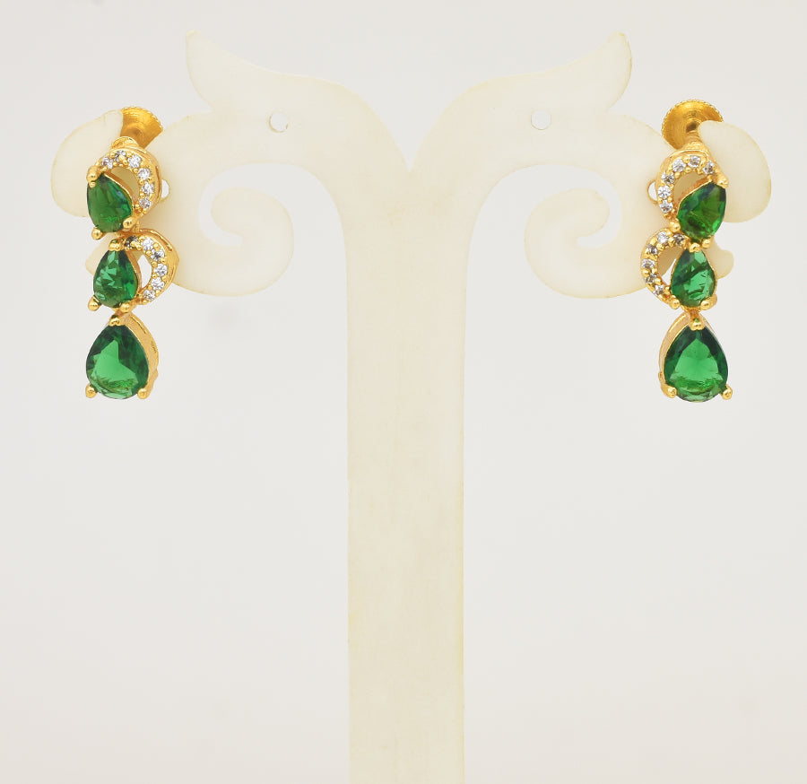 White Green Gianna Necklace with Dangler - Y101391