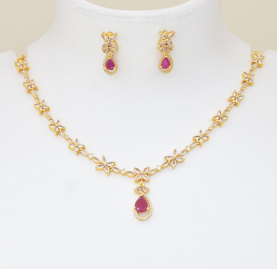 White Magenta Estrella Necklace with Dangler - Y101386