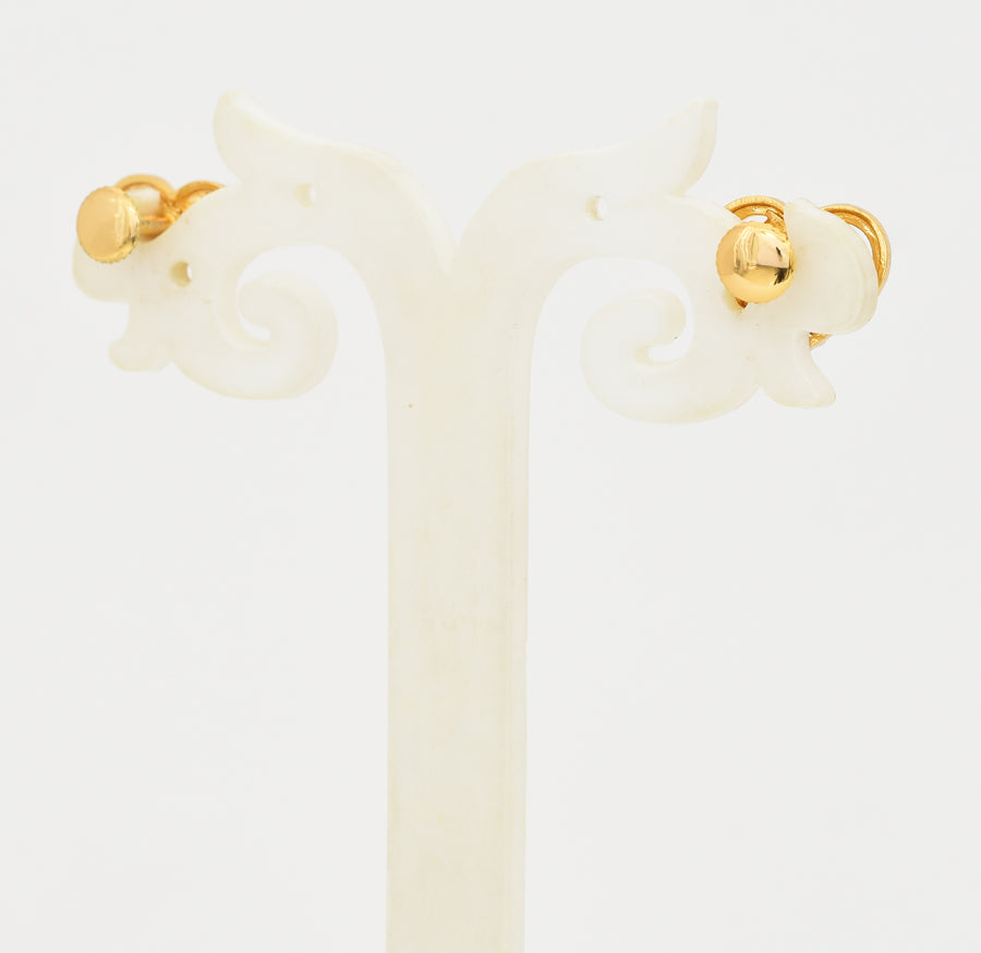 White Adorn Stud - X061202