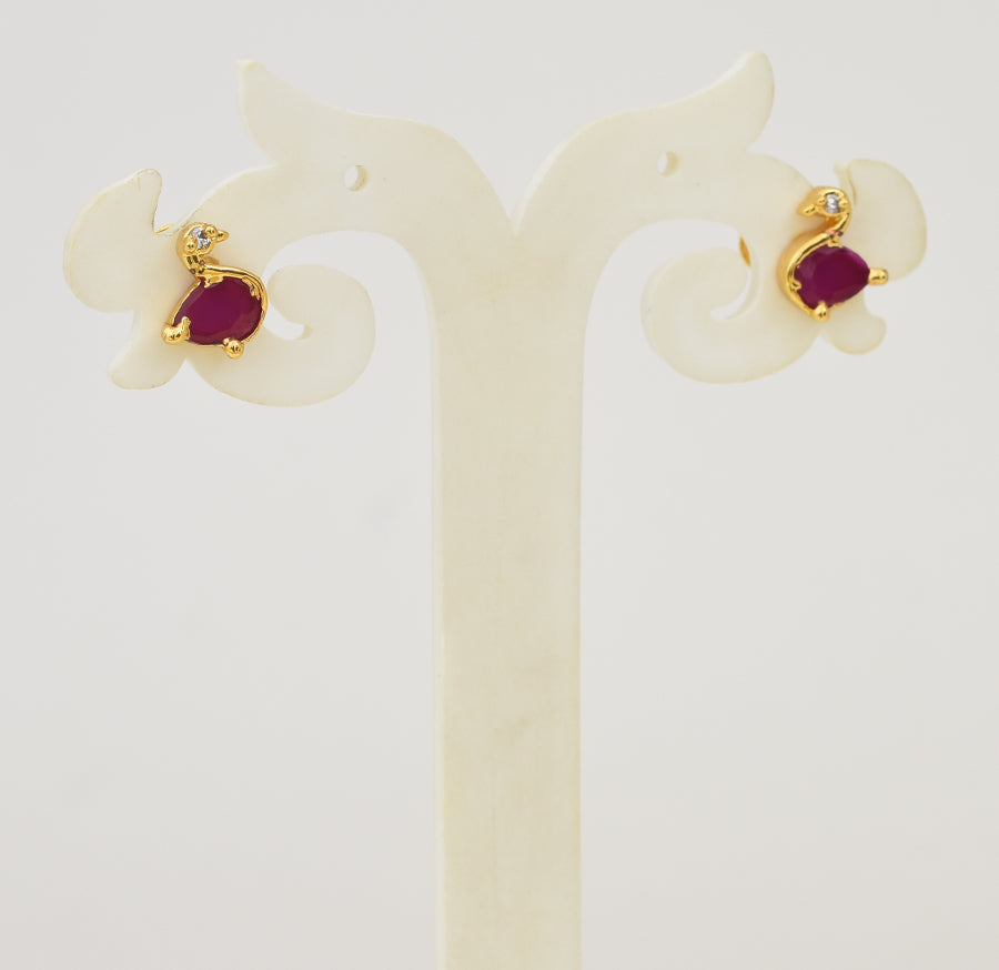 White Magenta Swan Stud - Y011264