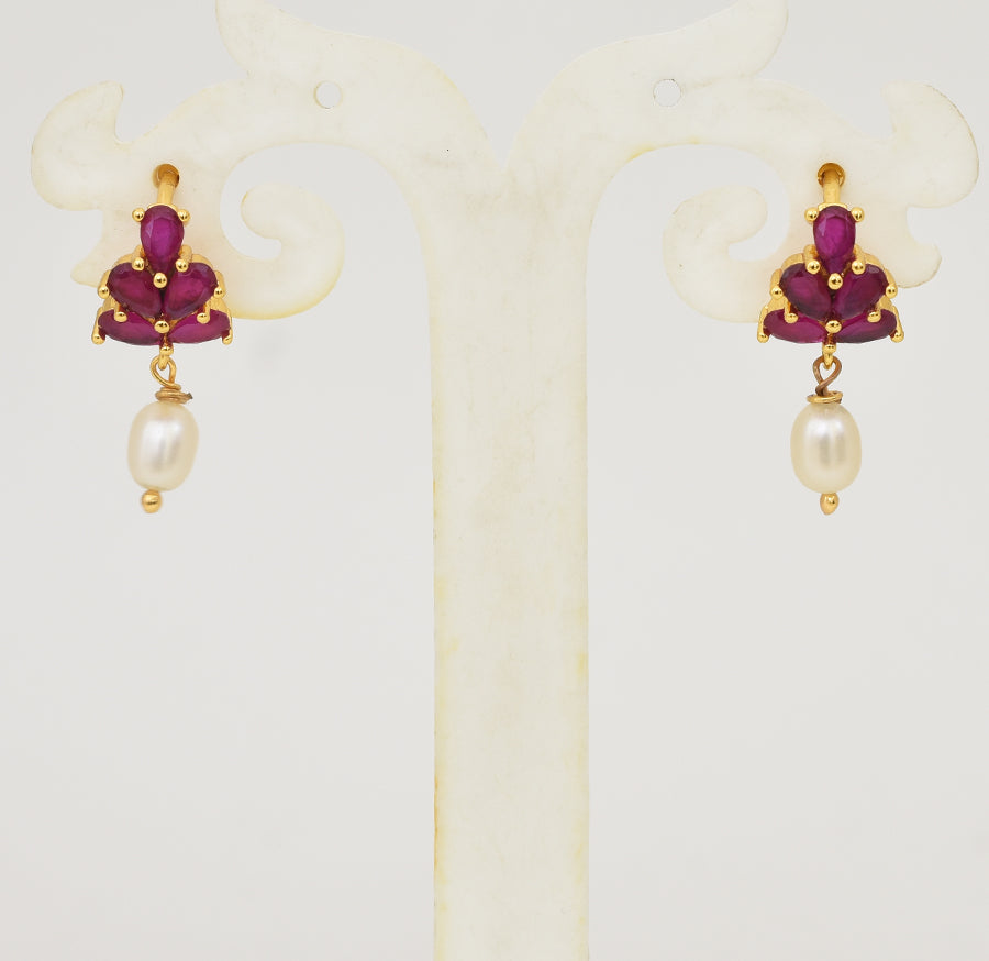 Magenta Lilium Hoop Earring - Y031327