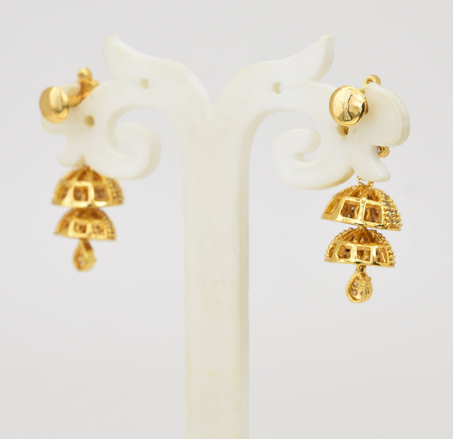 White Endear Step Jhumka - Y031321