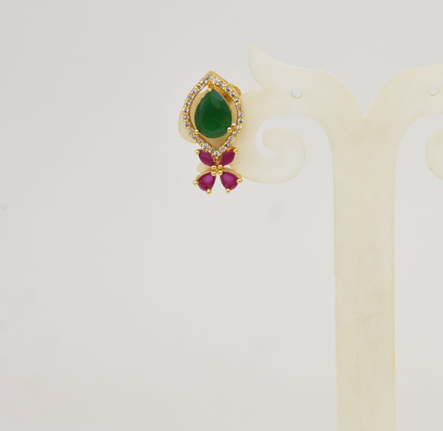 White Magenta Green Cygnet Stud - Y041332