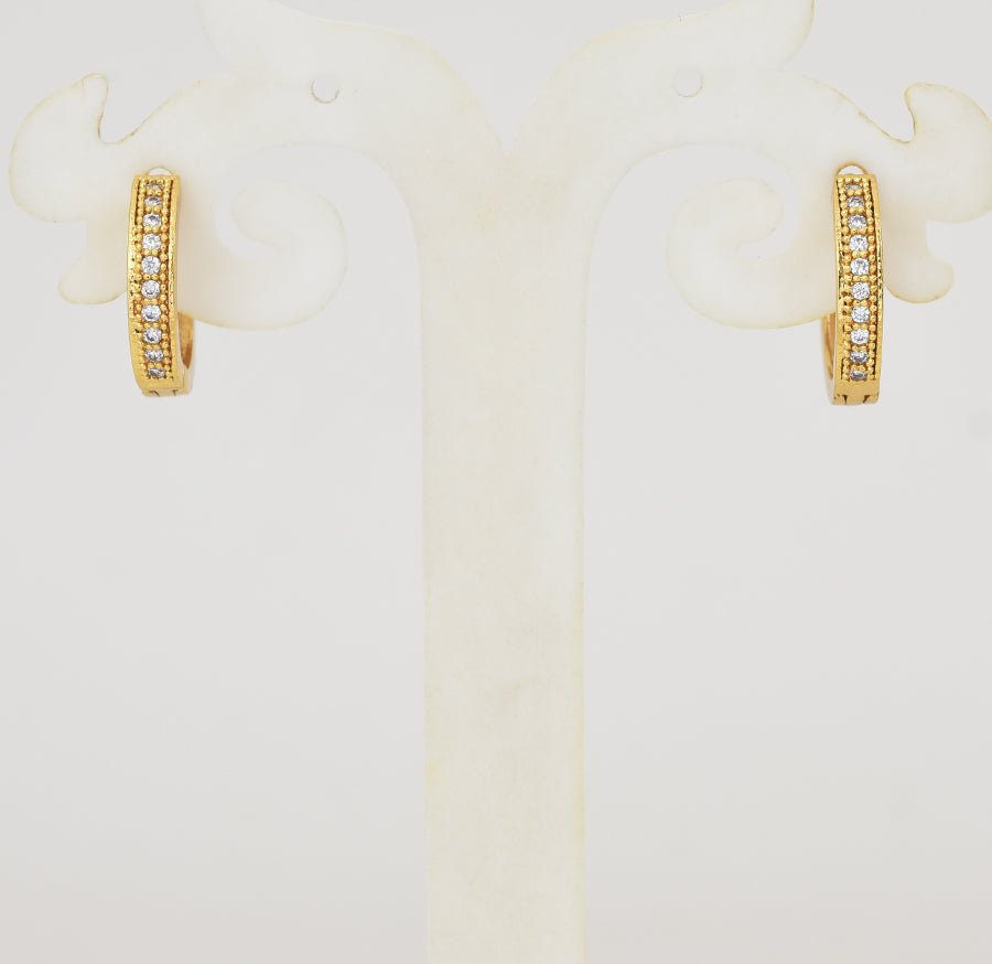 White Single Radiant Hoop Earrings - Y101400