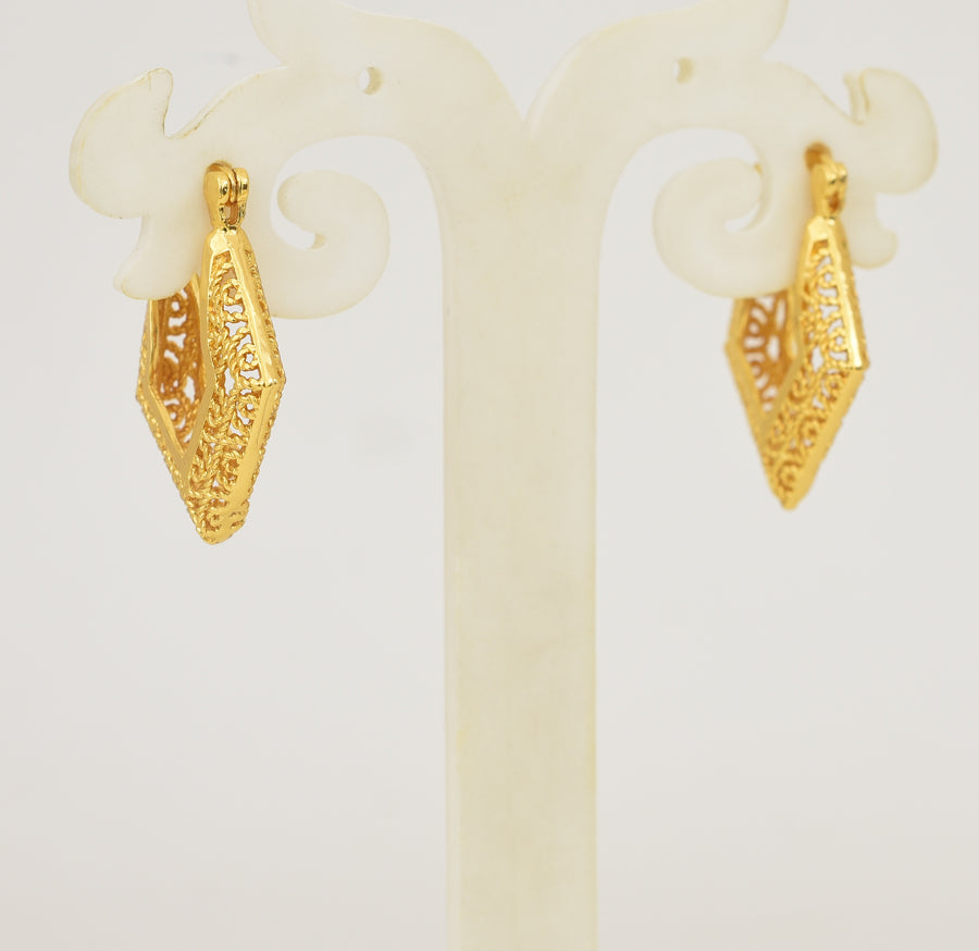 Urbane Hoop Earrings - Y101398