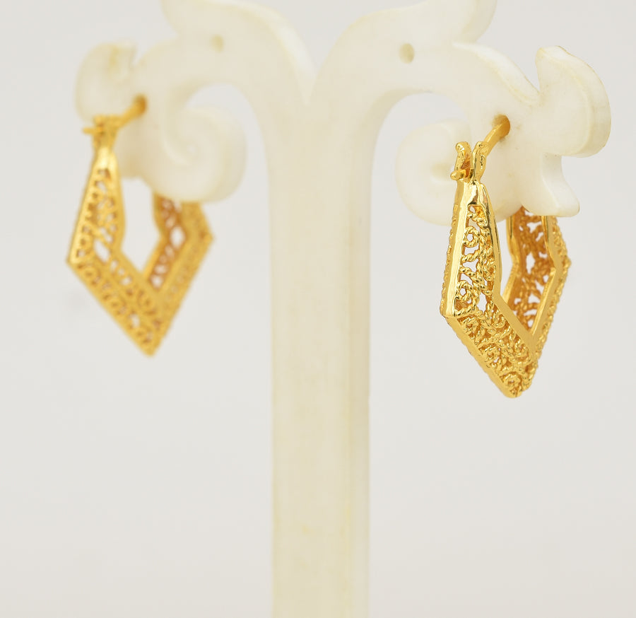 Urbane Hoop Earrings - Y101398