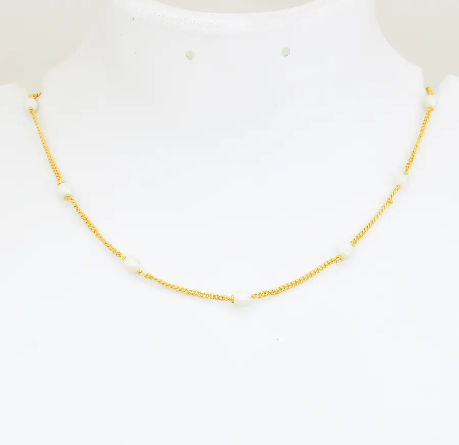 Medium Pearl Curb Link Chain 15 Inches - W06843