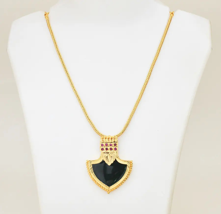 Green Big Palakka Locket With Chain - W09892