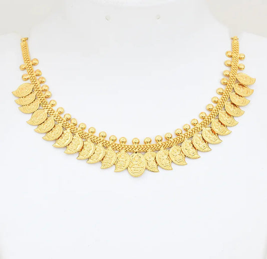 Lakshmi Leafy Short Necklace - X021083