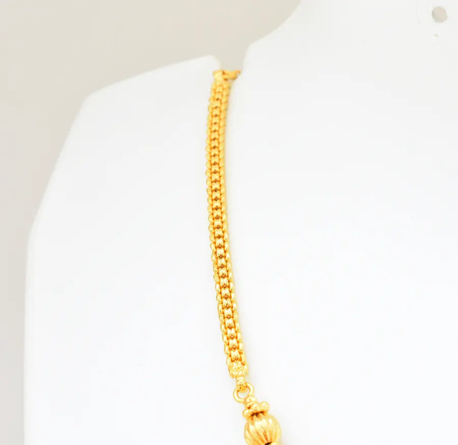 White Lakshmi Splendid Necklace - V03379