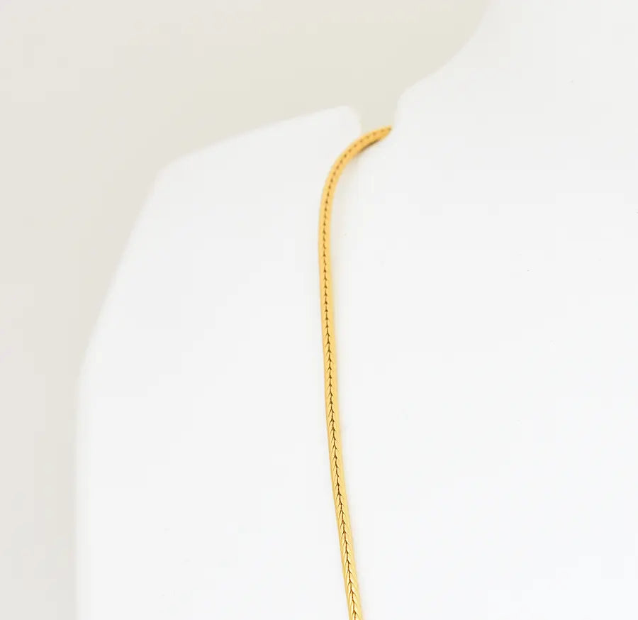 Magenta Lakshmy Round Designer Locket With Chain - V03380