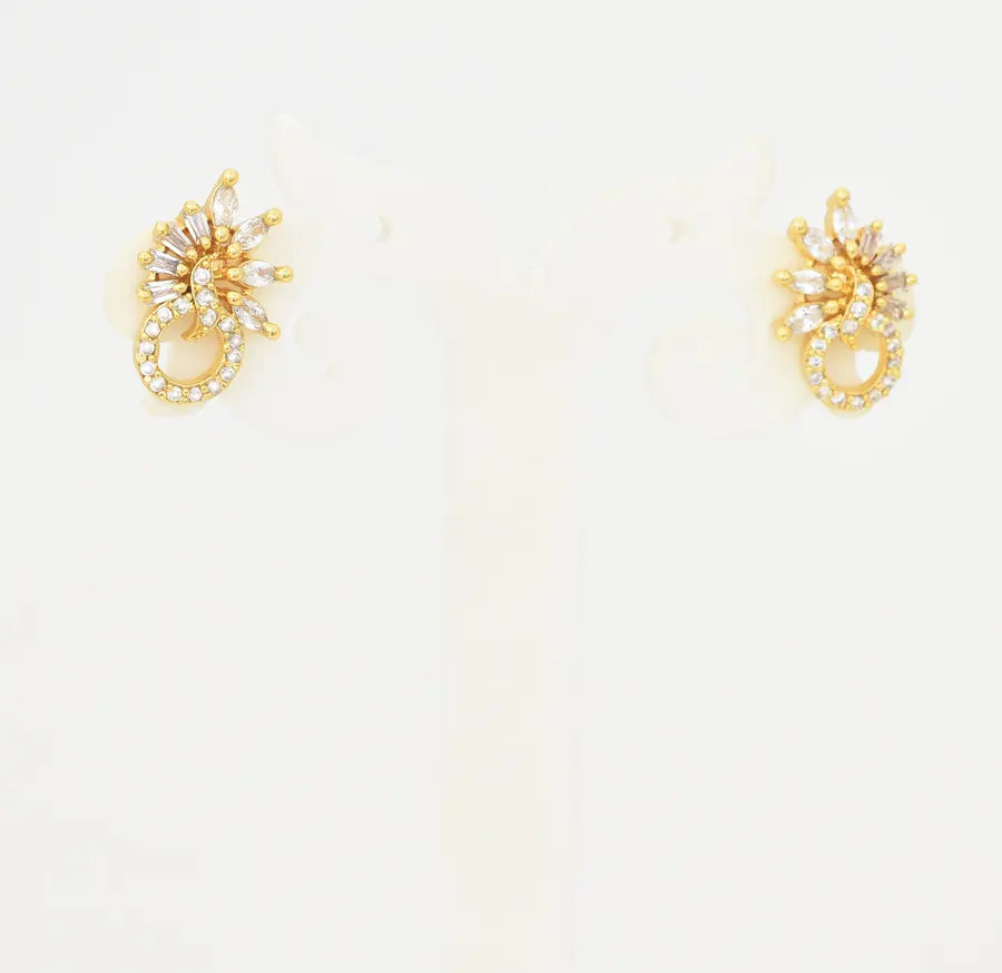 White Fiora Stud - U0951