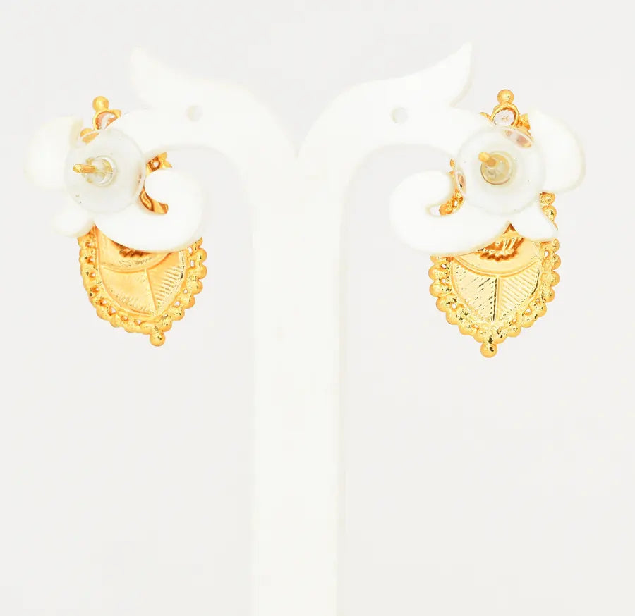 White Laxmi Leaf Stud - V02341