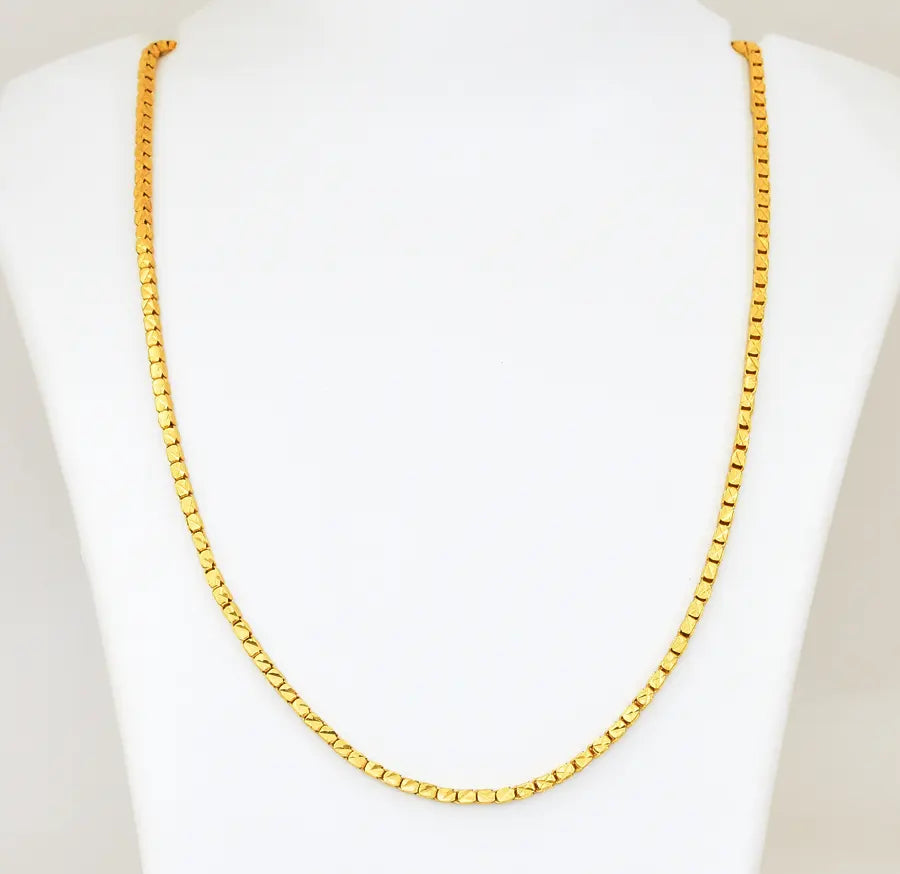 Medium Shiny Box Chain 23 Inches - V03420