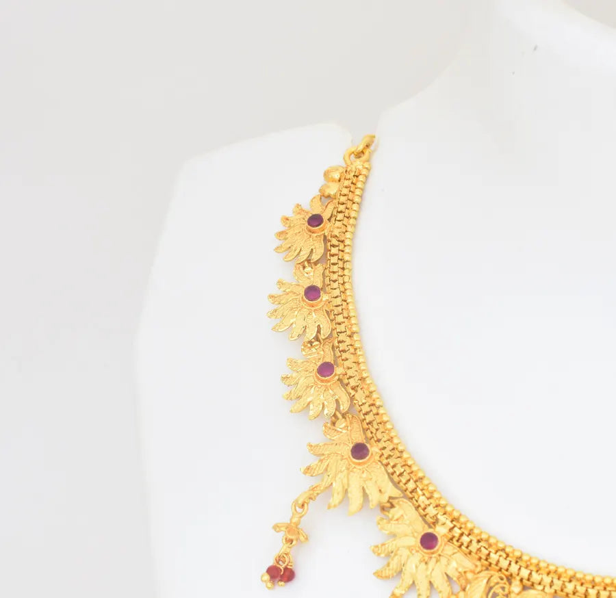 Magenta Green Floret Necklace - U12258