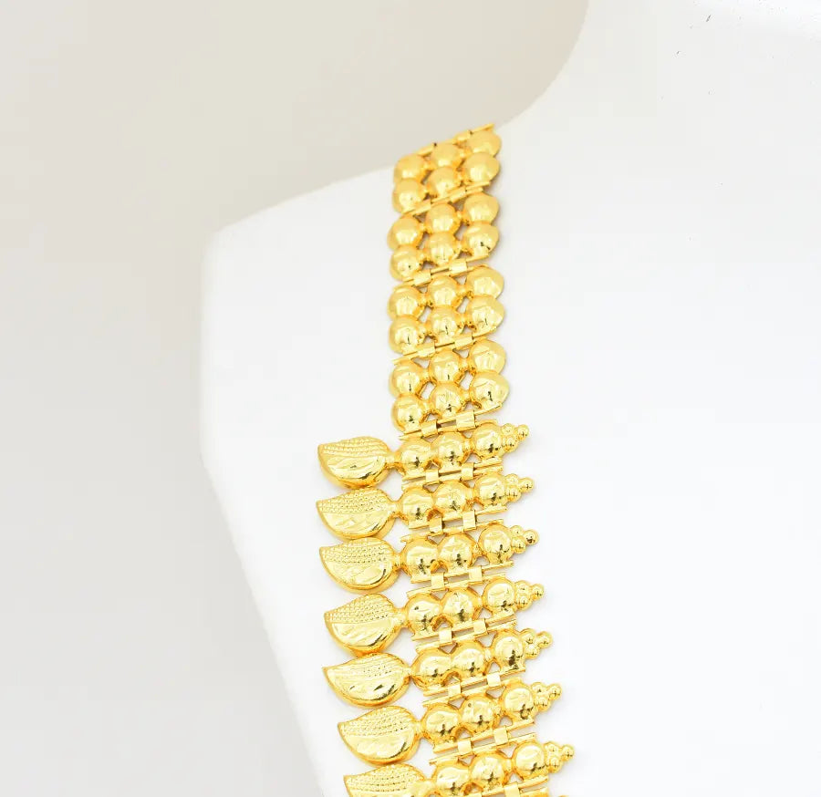 Manga Long Necklace - V10657