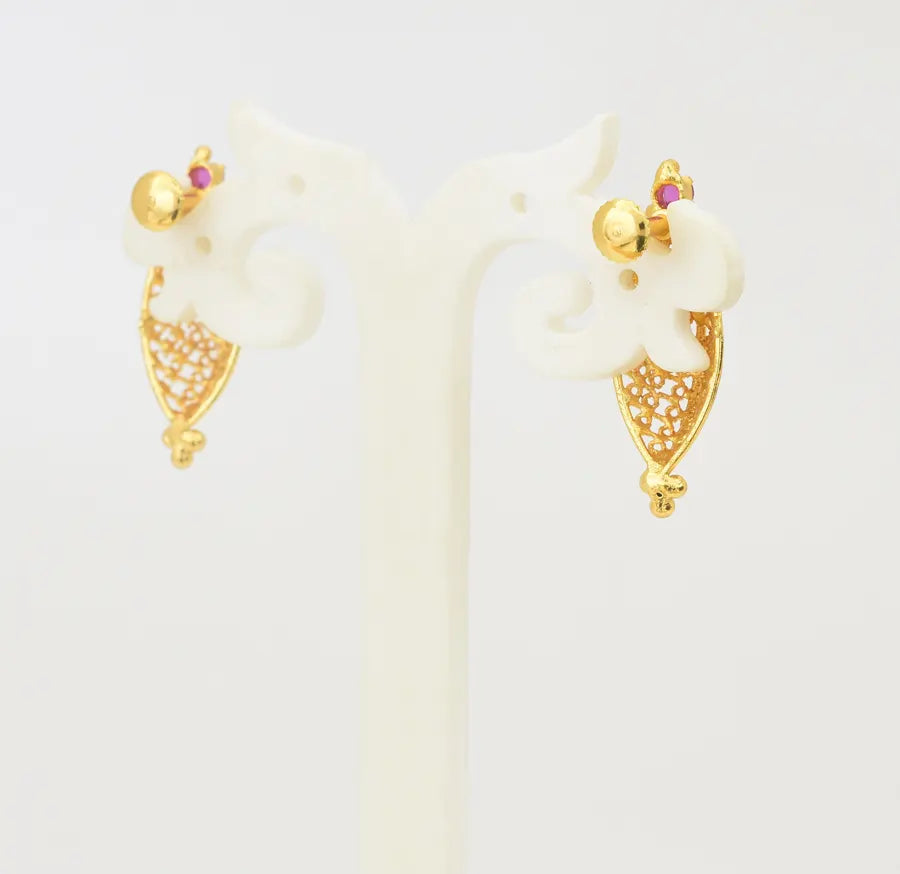 Magenta Elica Stud - U10169