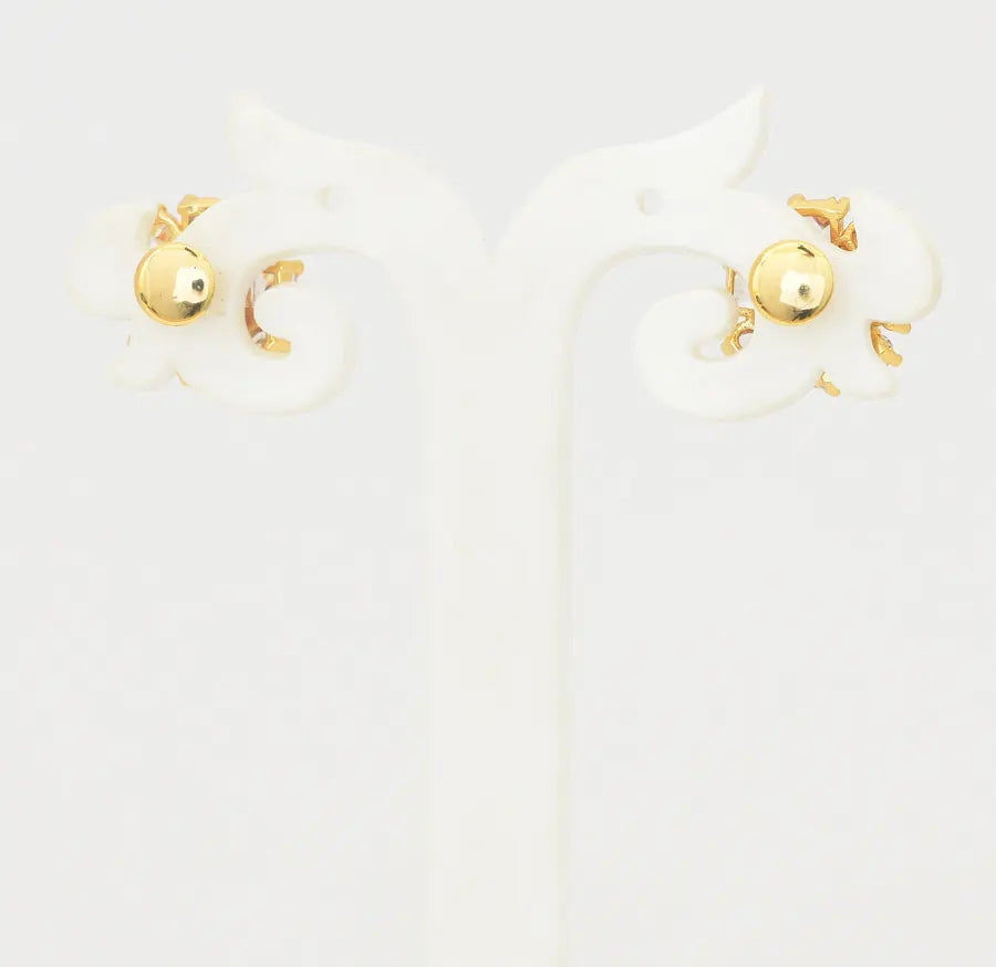 White Magenta Jenna Stud - U09108