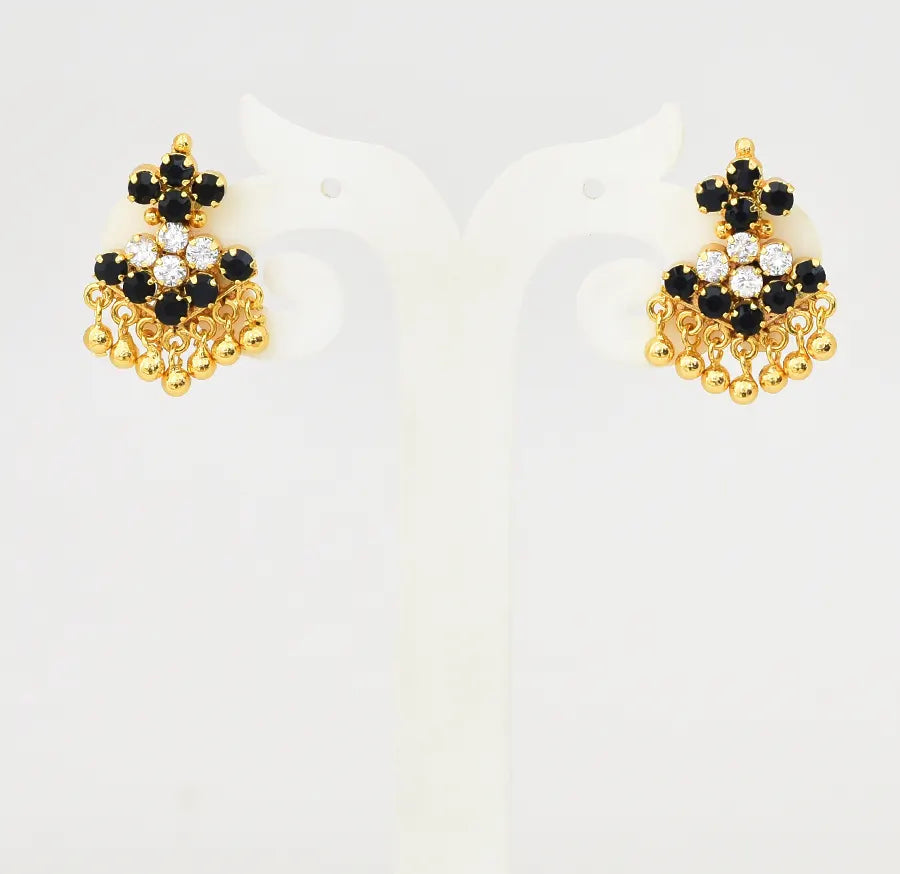 White Black Chutty Drops - W03781