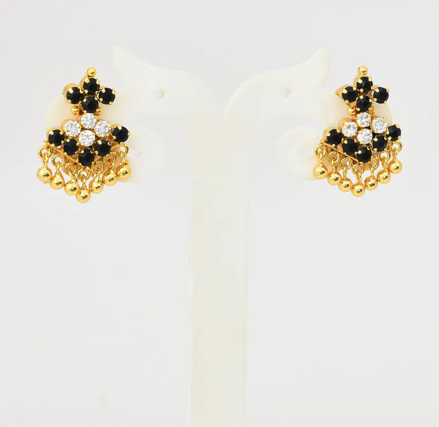 White Black Chutty Drops - W03781