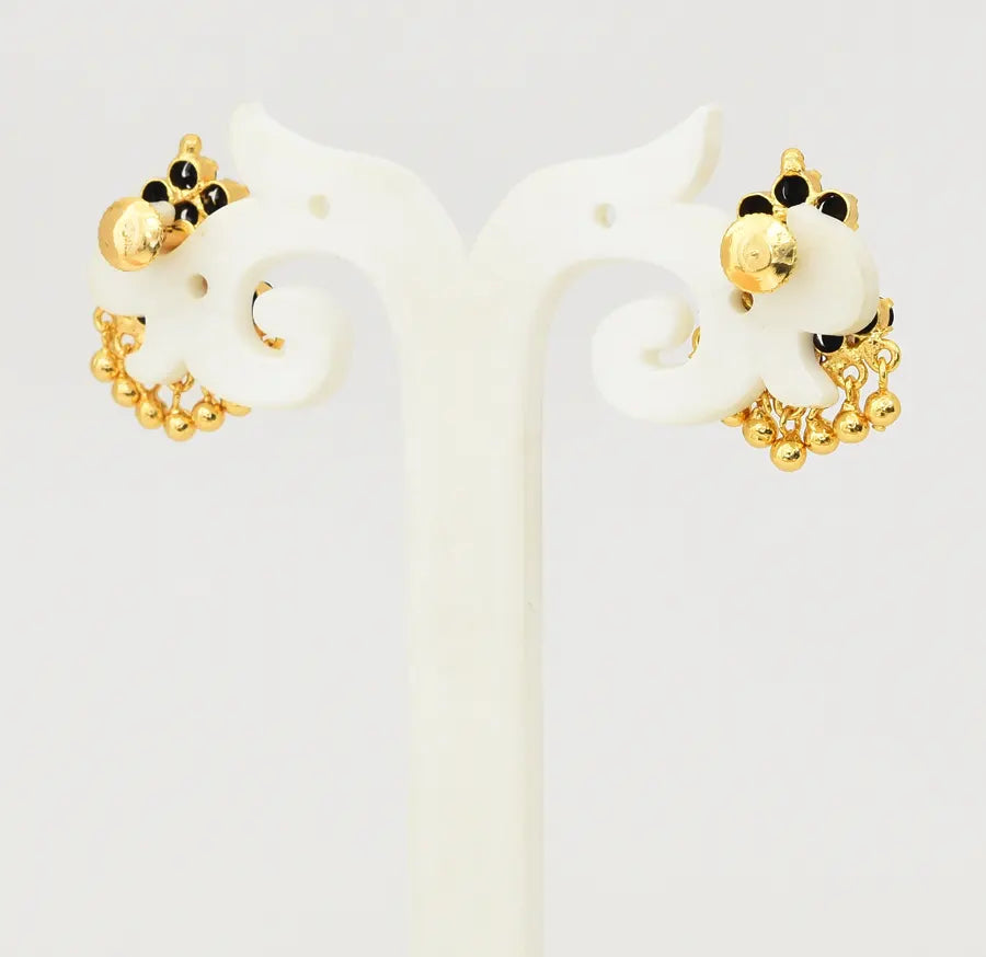 White Black Chutty Drops - W03781