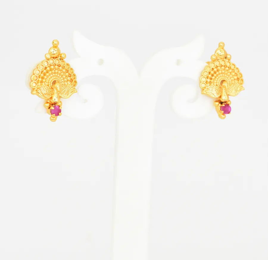 Magenta Peafowl Stud - V05530