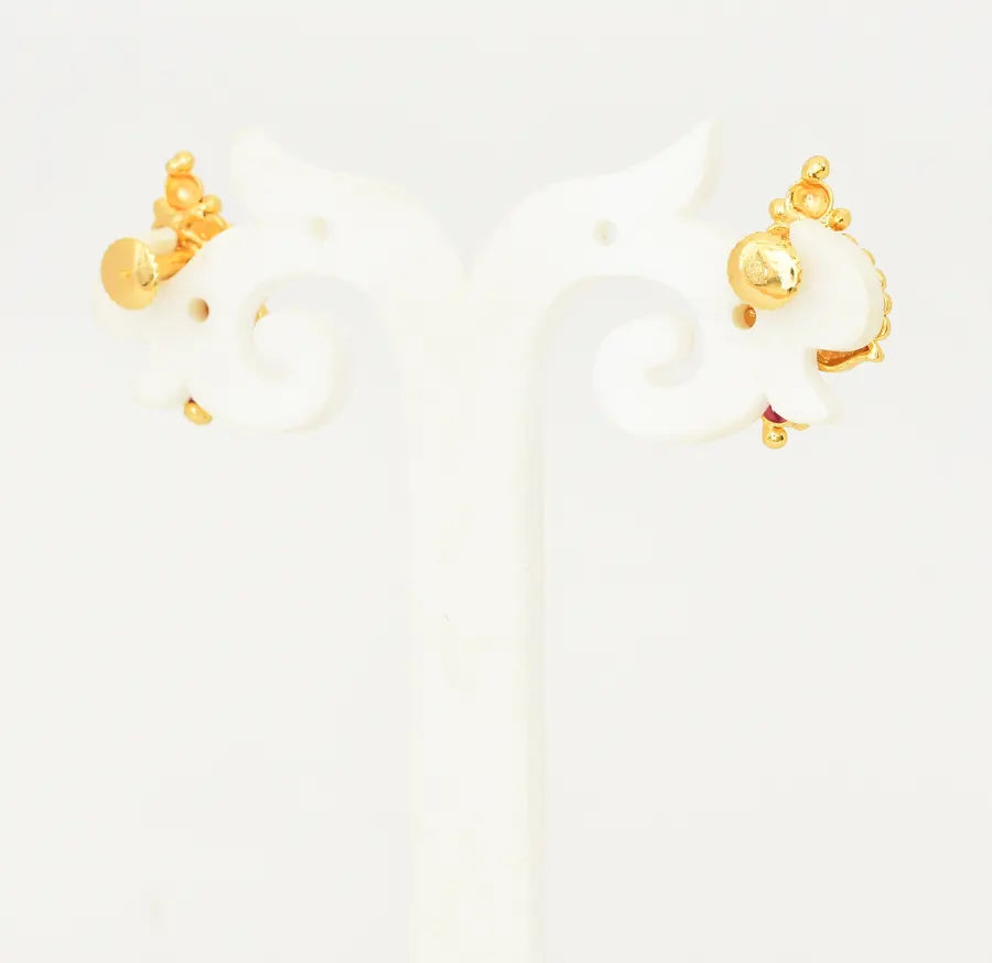 Magenta Peafowl Stud - V05530