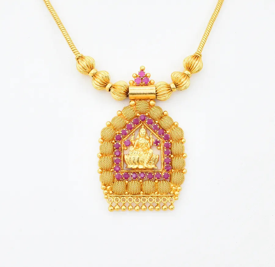 Magenta Lekshmy Locket Naina With Chain - V02377