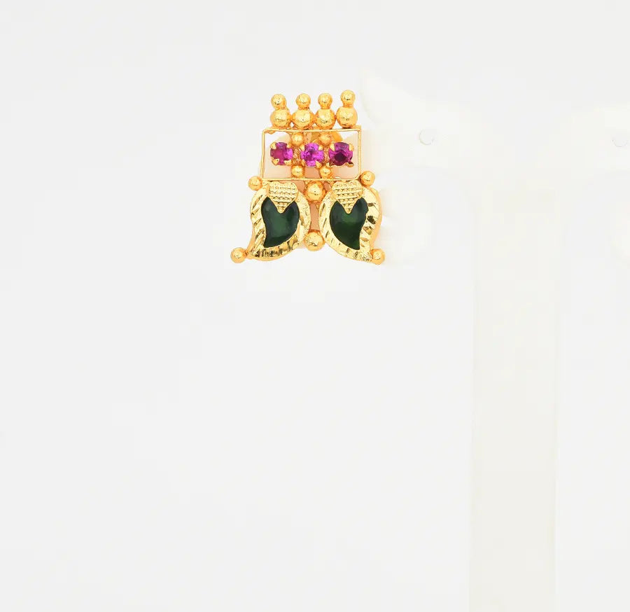 Double Manga Green Stud - W06854