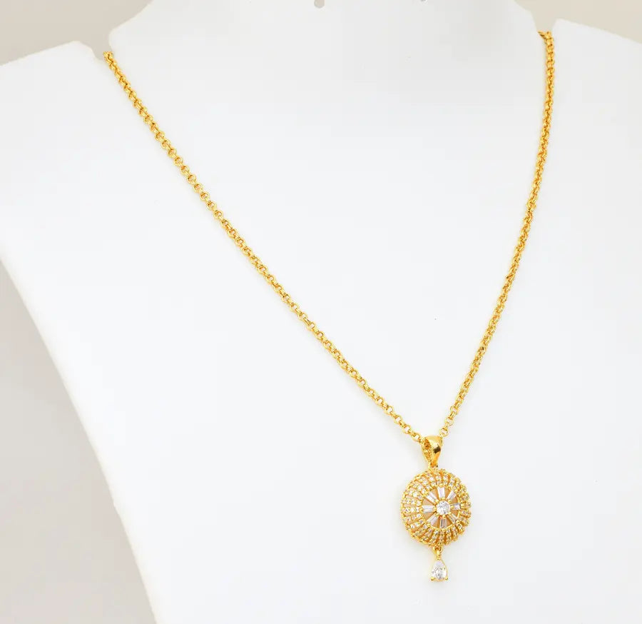 White Nova Pendant With Mariner Chain - V01297