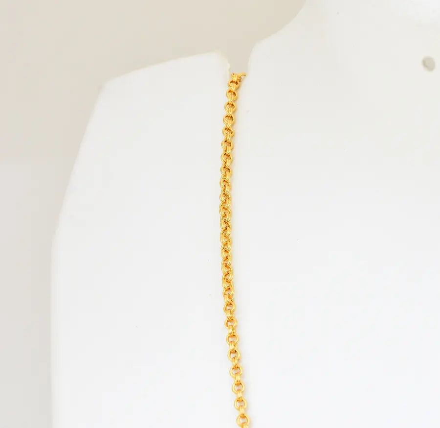 White Nova Pendant With Mariner Chain - V01297