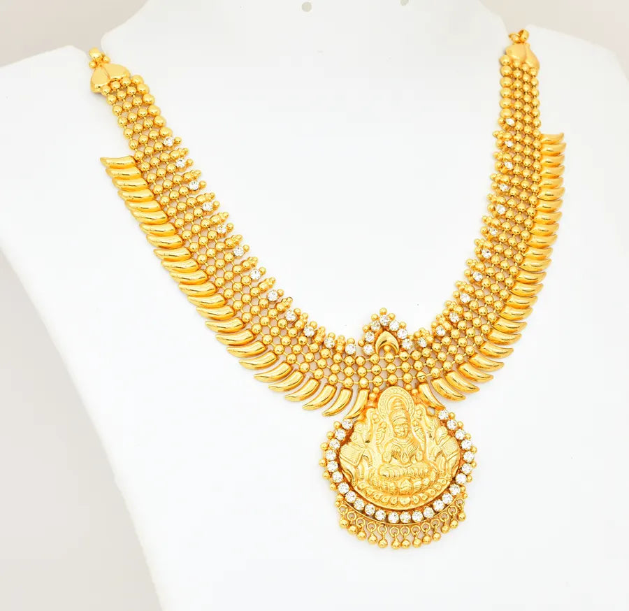 White Lakshmy Necklace - V05542