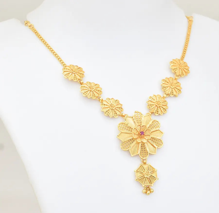 Magenta Narcissus Flower Short Necklace - W121048